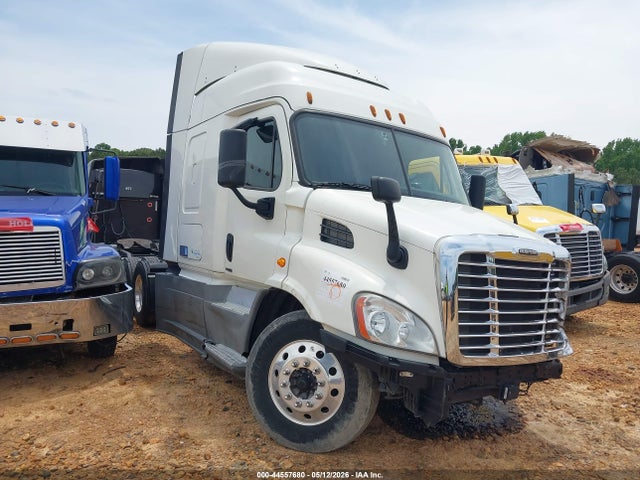 Salvage Freightliner Cascadia 113 Image