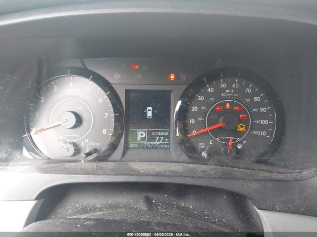 Toyota Sienna Le 8 Passenger