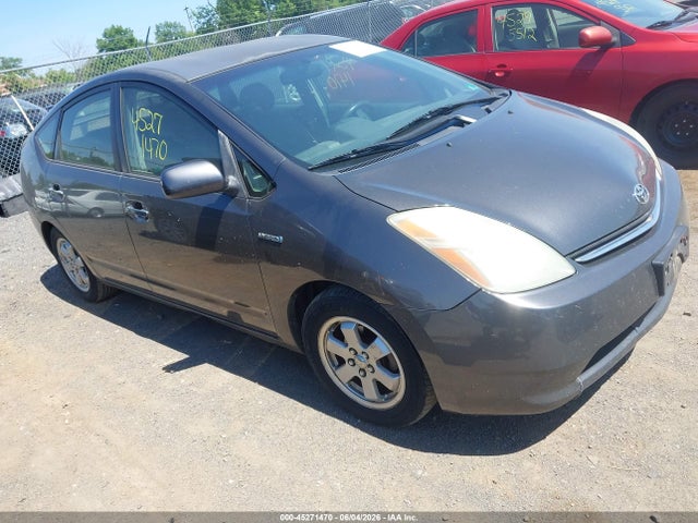Salvage Toyota Prius Image