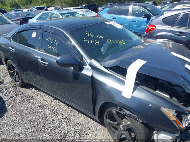 Salvage Lexus Es Image
