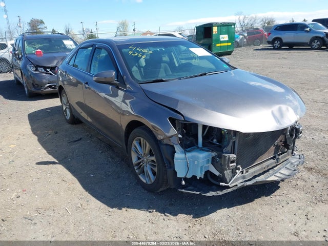 Salvage Toyota Camry Image