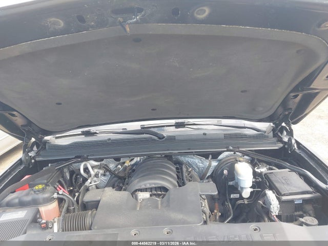 Chevrolet Suburban Ltz