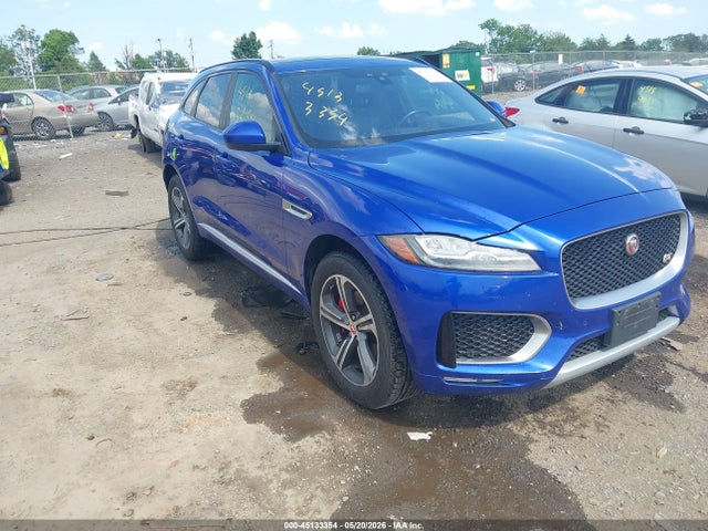 Salvage Jaguar F-PACE Image