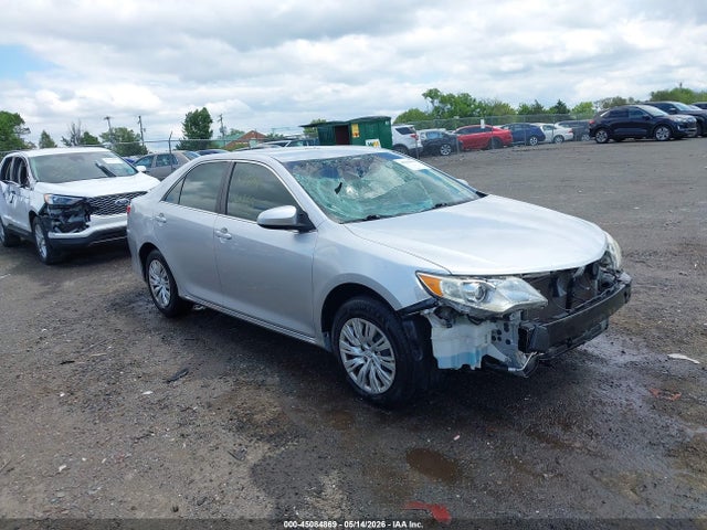Salvage Toyota Camry Image