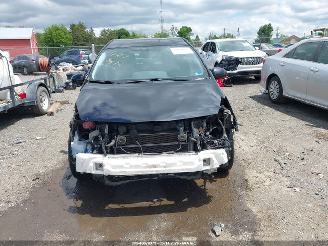 Toyota Prius v Four