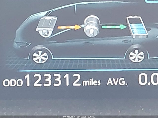 Toyota Prius v Four