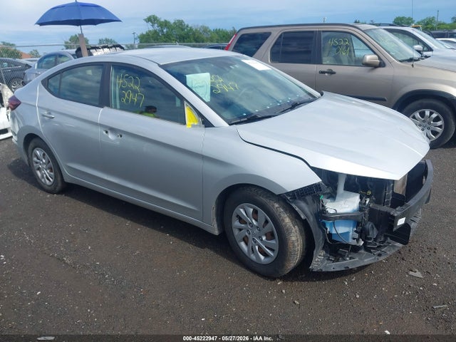 Salvage Hyundai ELANTRA Image