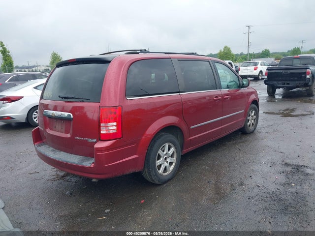 Chrysler Town & Country Touring