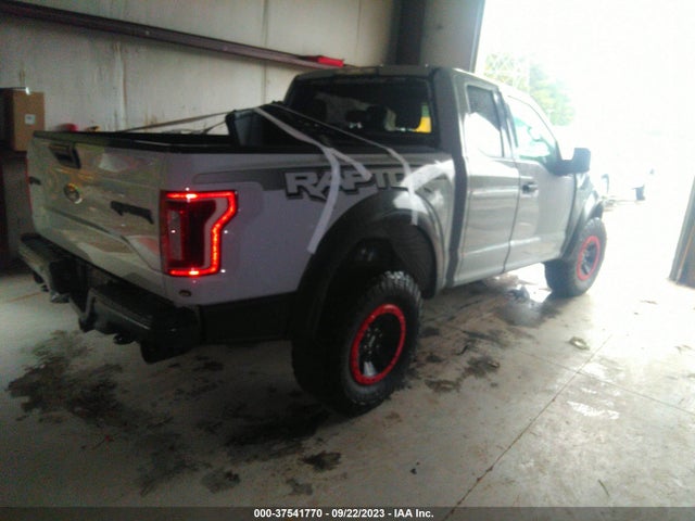 Ford F-150 Raptor
