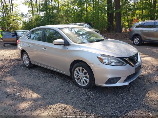 Salvage Nissan Sentra Image