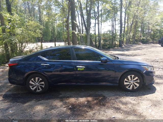 Nissan Altima S Fwd