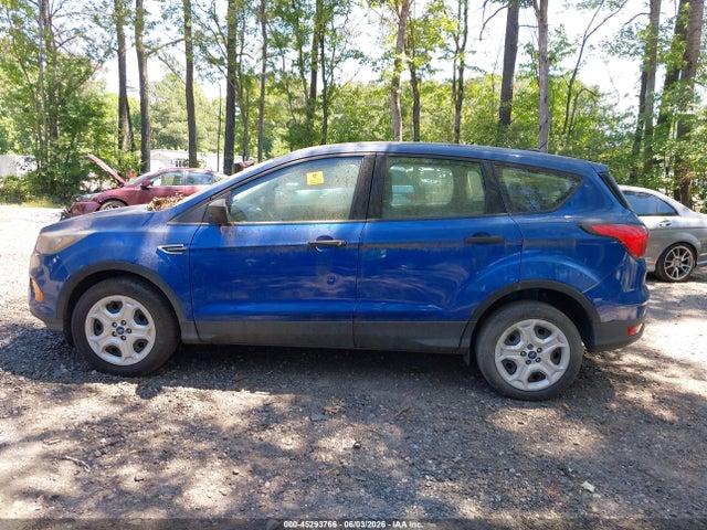Ford Escape S