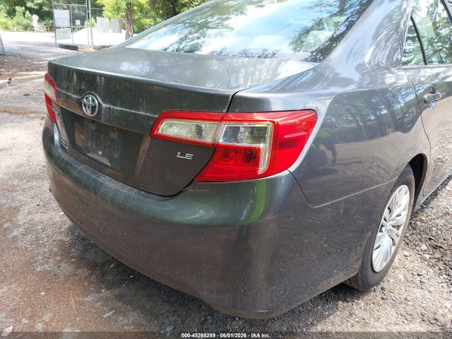 Toyota Camry Le