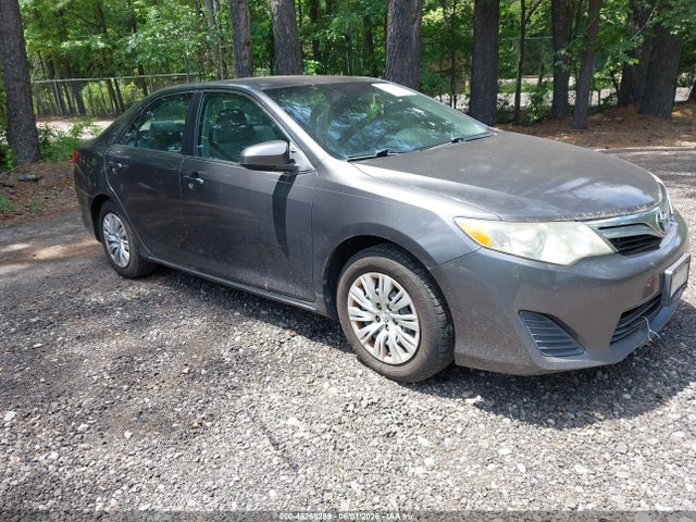 Salvage Toyota Camry Image