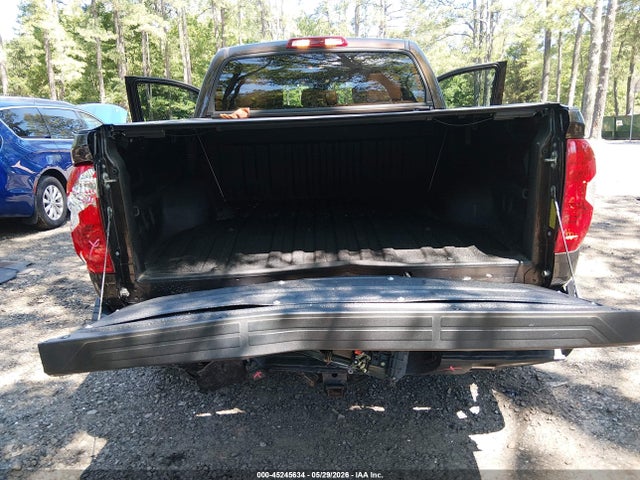Toyota Tundra 1794 5.7l V8