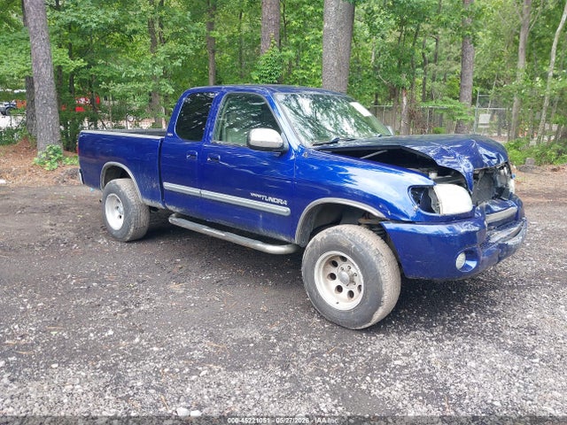 Salvage Toyota Tundra Image
