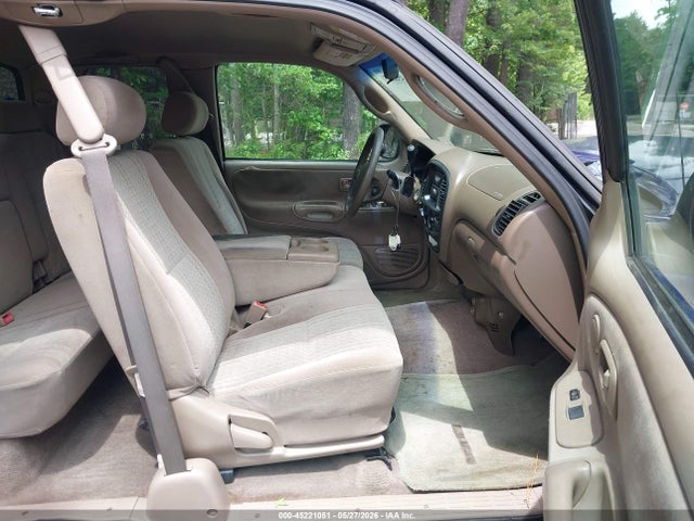 Toyota Tundra Sr5 V8