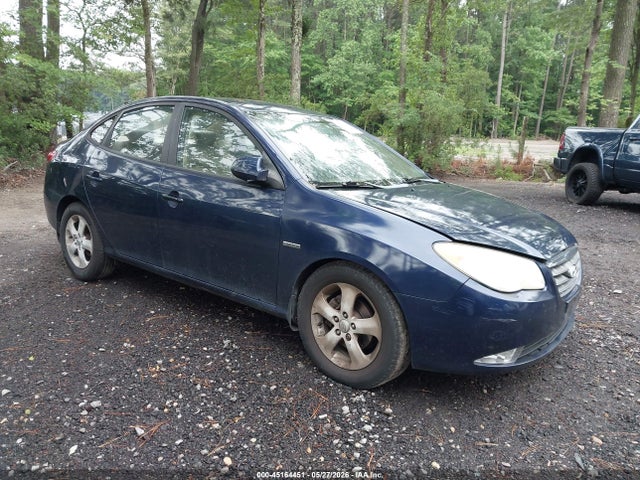 Salvage Hyundai ELANTRA Image