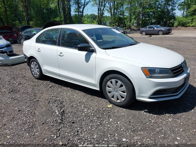 Salvage Volkswagen Jetta Image
