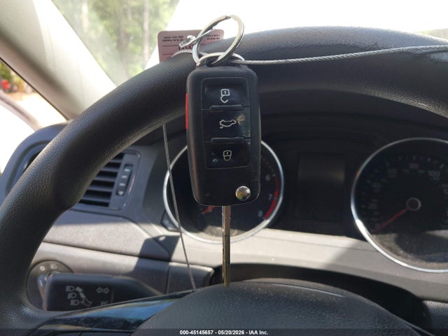 Volkswagen Jetta 1.4t S