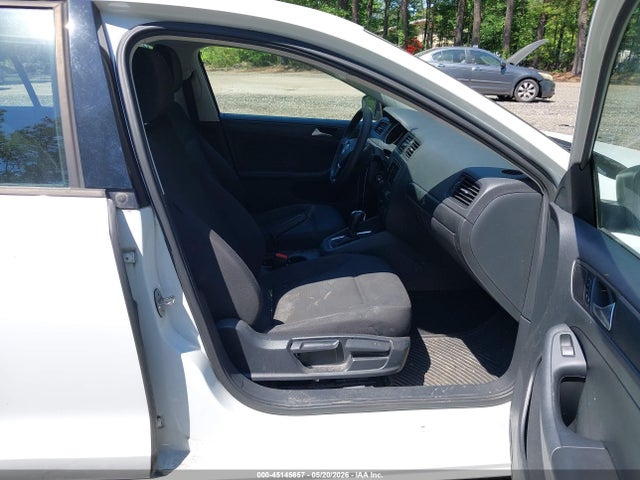 Volkswagen Jetta 1.4t S