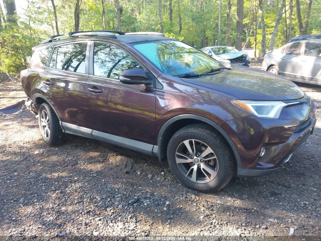 Salvage Toyota RAV4 Image