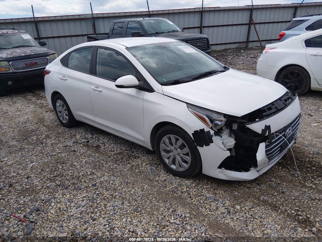 Salvage Hyundai ACCENT Image