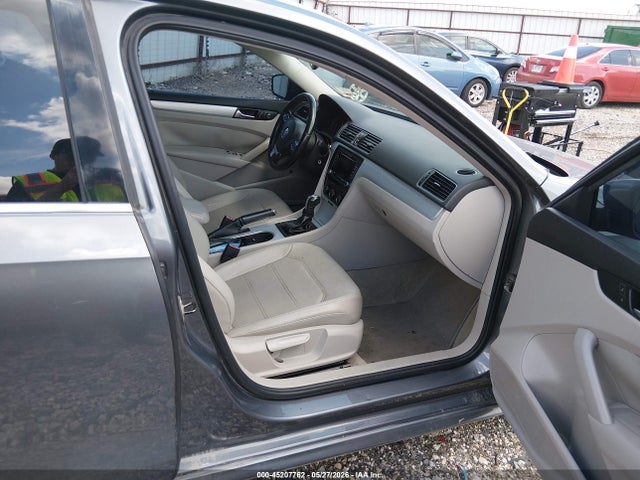 Volkswagen Passat 2.5l Se