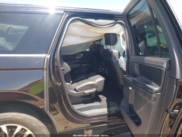 Ford Expedition Platinum Max