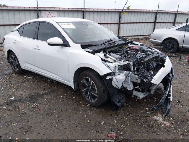 Salvage Nissan Sentra Image