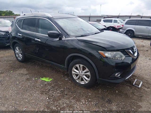 Salvage Nissan Rogue Image