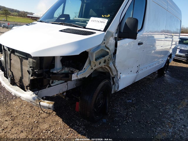 Mercedes-Benz Sprinter 2500 High Roof 4-cyl Diesel Ho