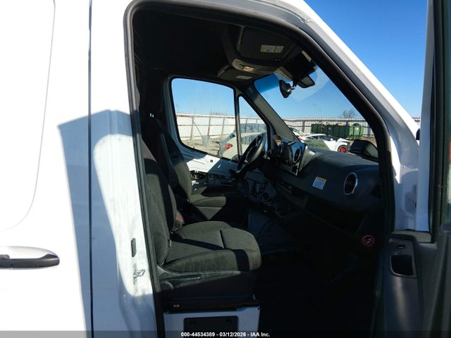 Mercedes-Benz Sprinter 2500 High Roof 4-cyl Diesel Ho