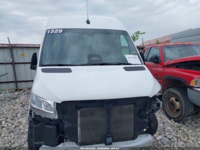 Mercedes-Benz Sprinter 2500 High Roof 4-cyl Diesel Ho