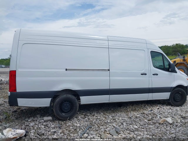 Mercedes-Benz Sprinter 2500 High Roof 4-cyl Diesel Ho