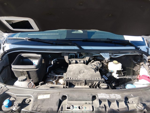 Mercedes-Benz Sprinter 2500 High Roof 4-cyl Diesel Ho