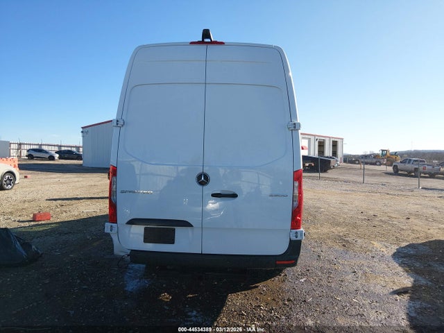 Mercedes-Benz Sprinter 2500 High Roof 4-cyl Diesel Ho