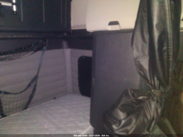 Freightliner New Cascadia 126