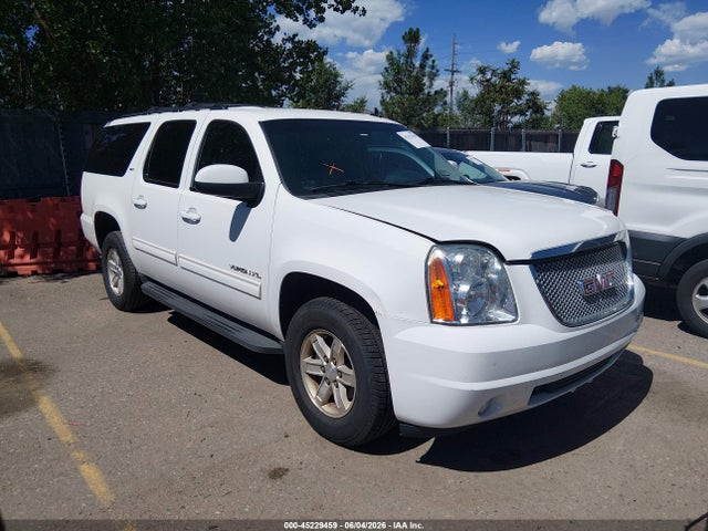 Salvage GMC Yukon Image
