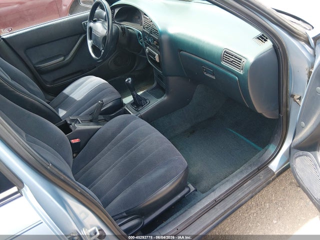 Toyota Camry Dlx