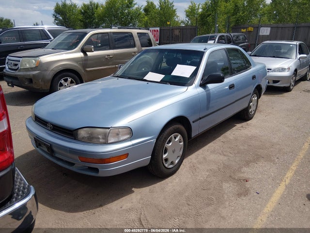 Toyota Camry Dlx