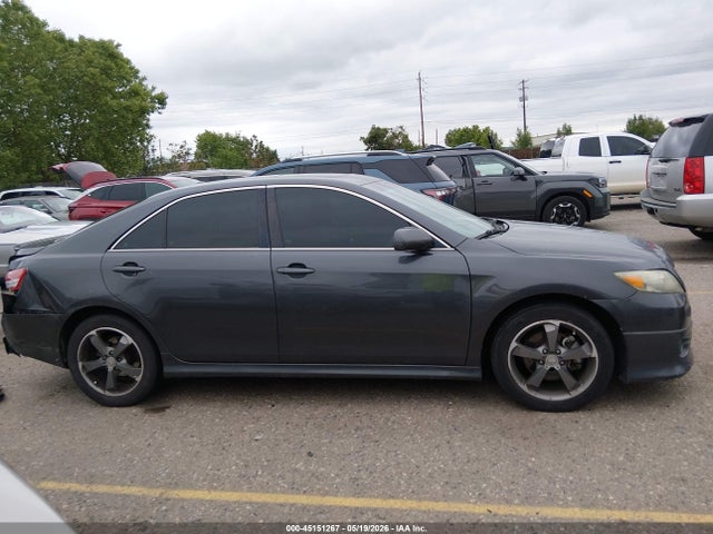 Toyota Camry Se V6