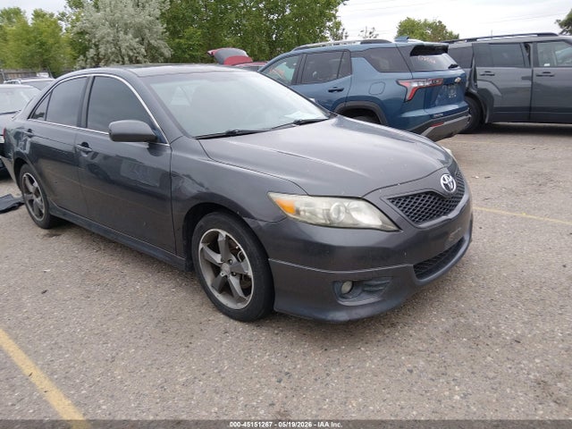 Salvage Toyota Camry Image