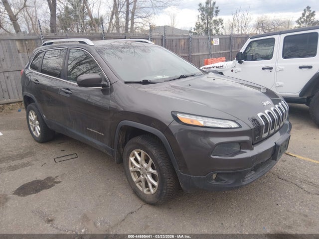 Salvage Jeep Cherokee Image