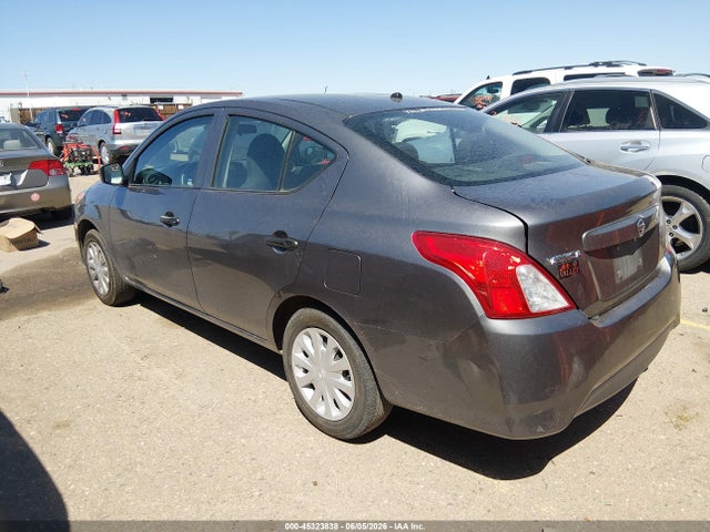 Nissan Versa 1.6 S