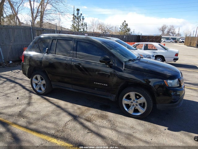 Salvage Jeep Compass Image