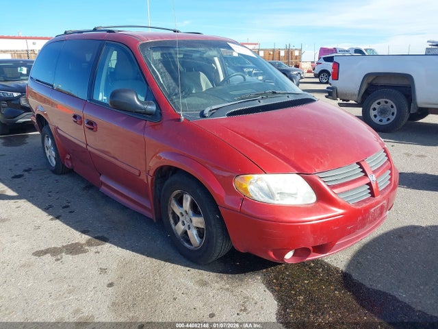Salvage Dodge Grand Caravan Image