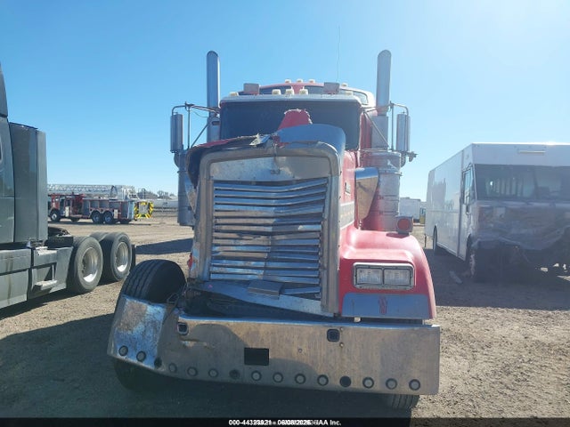 Kenworth Construction W900