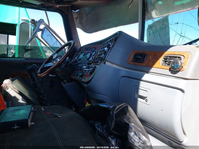 Peterbilt 379