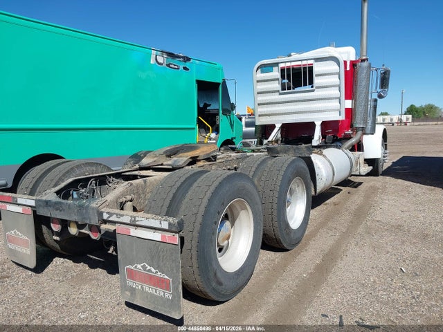 Peterbilt 379